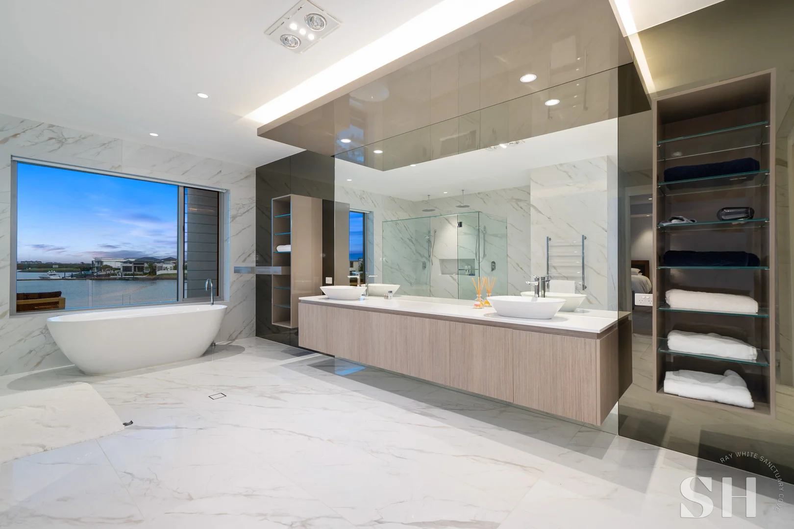 Additional image 15 of 1019 Edgecliff Drive, Sanctuary Cove QLD 4212