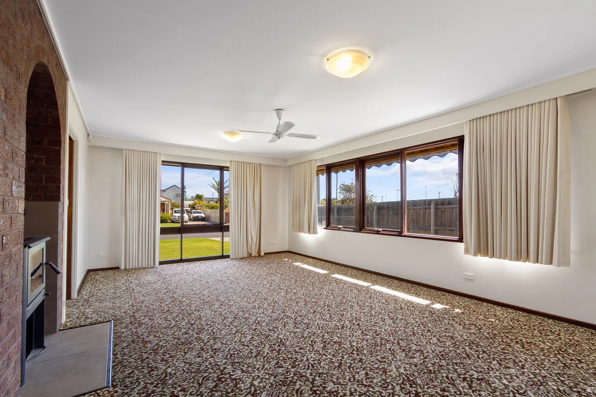 Additional image 6 of 13 Devitt Street, Lakes Entrance VIC 3909