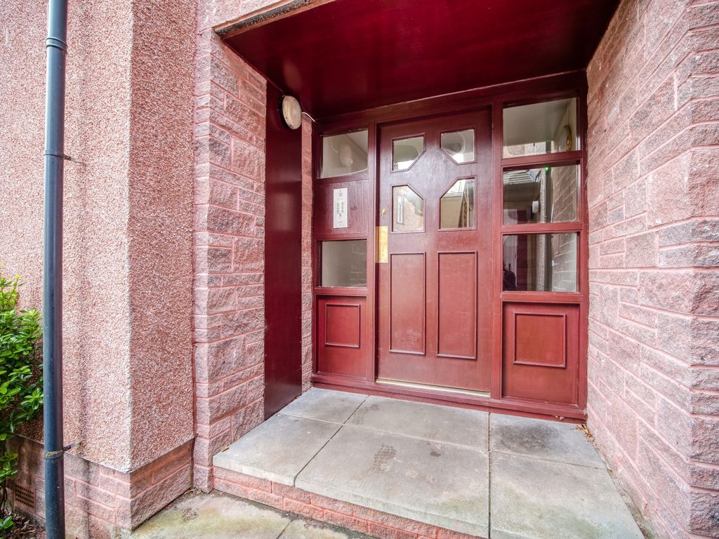 Additional image 11 of 2 bed flat for sale4 Arranview Court, Irvine KA12