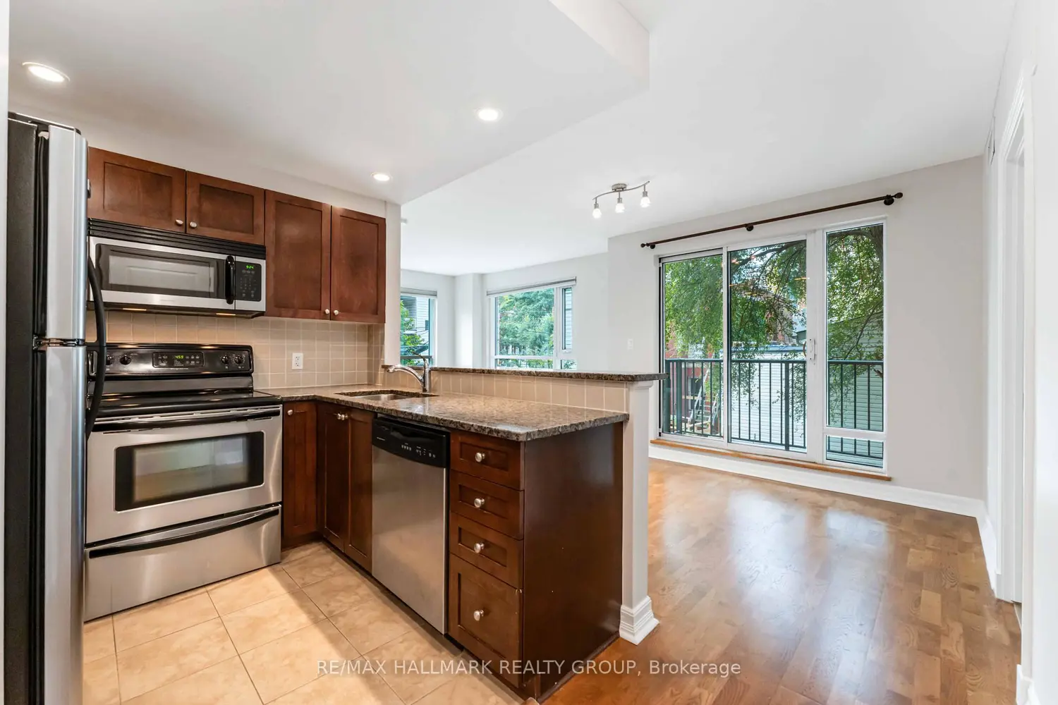 Additional image 9 of 200 Besserer Street 204