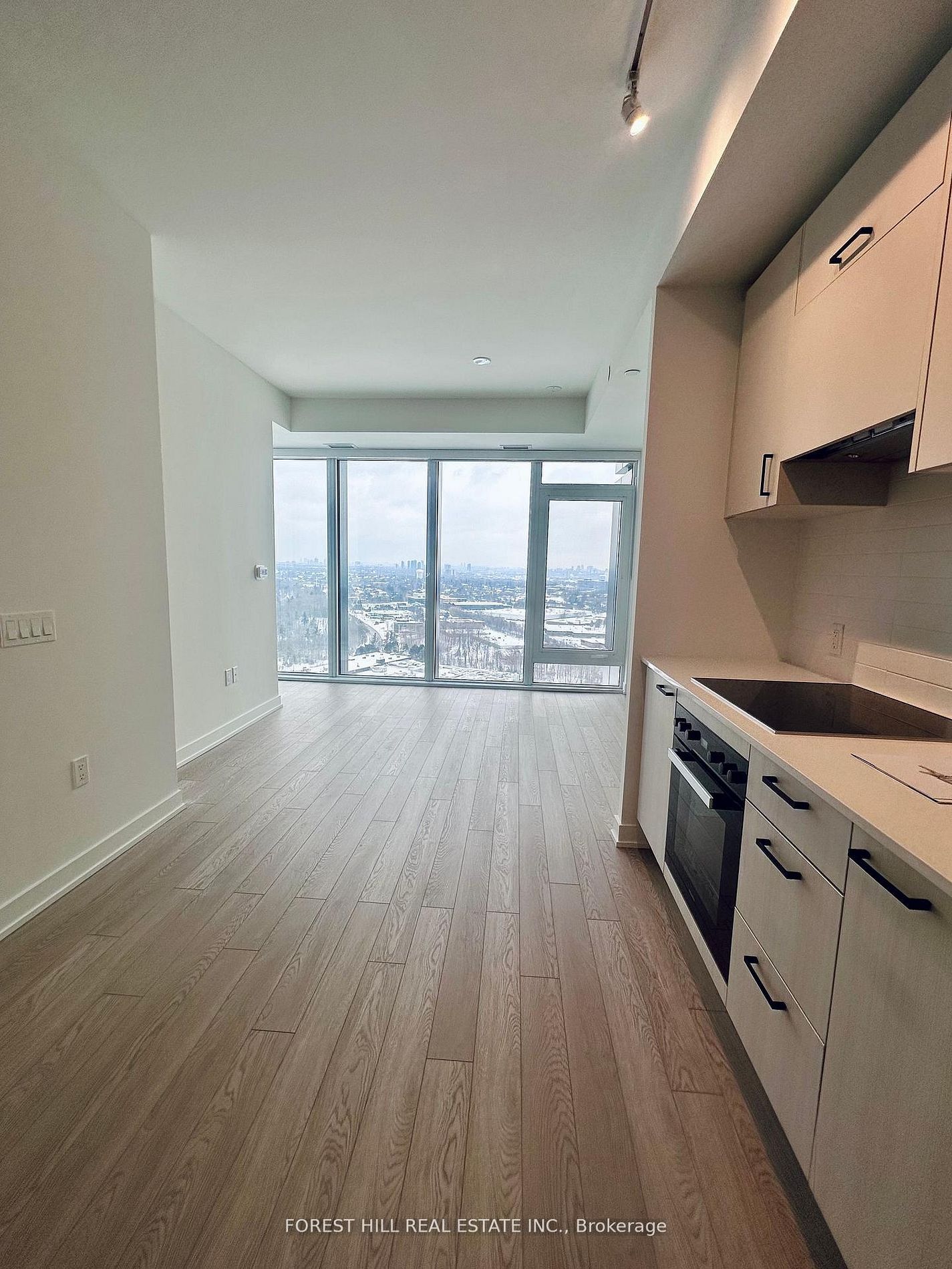 Additional image 4 of 2818-1 Quarrington Lane, Toronto, ON, M3C 0S4