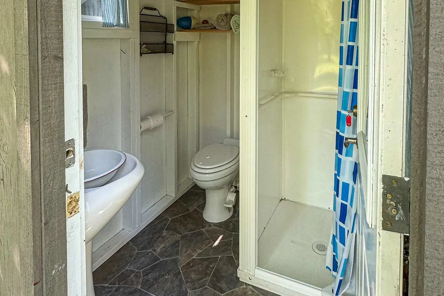 Additional image 14 of 1068 Hartley Road