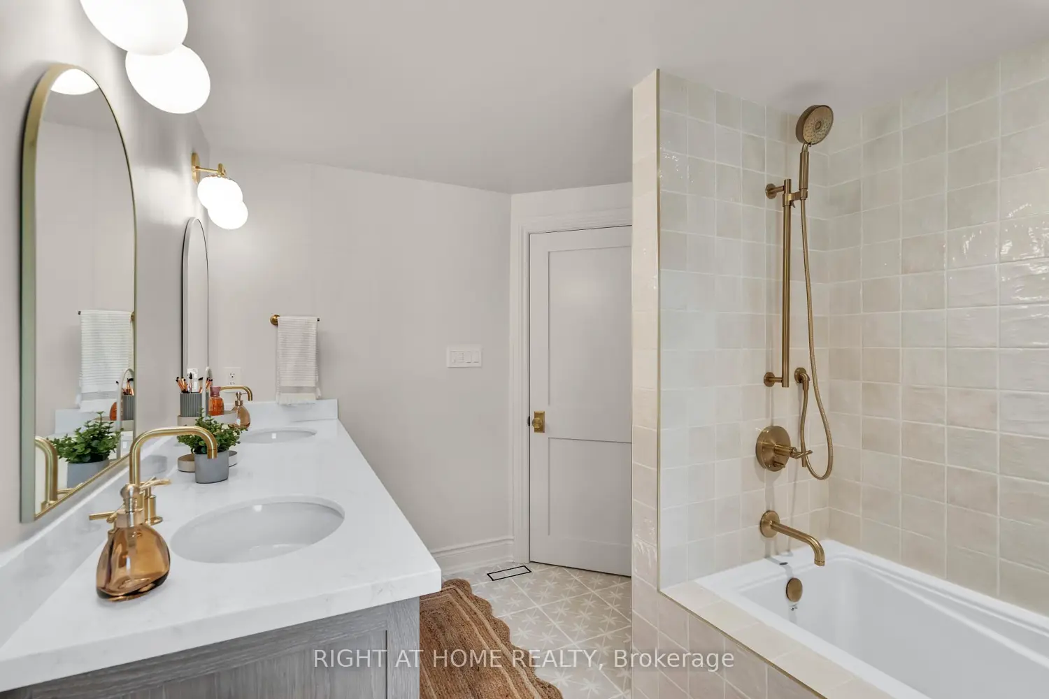 Additional image 11 of 393 Hess Street