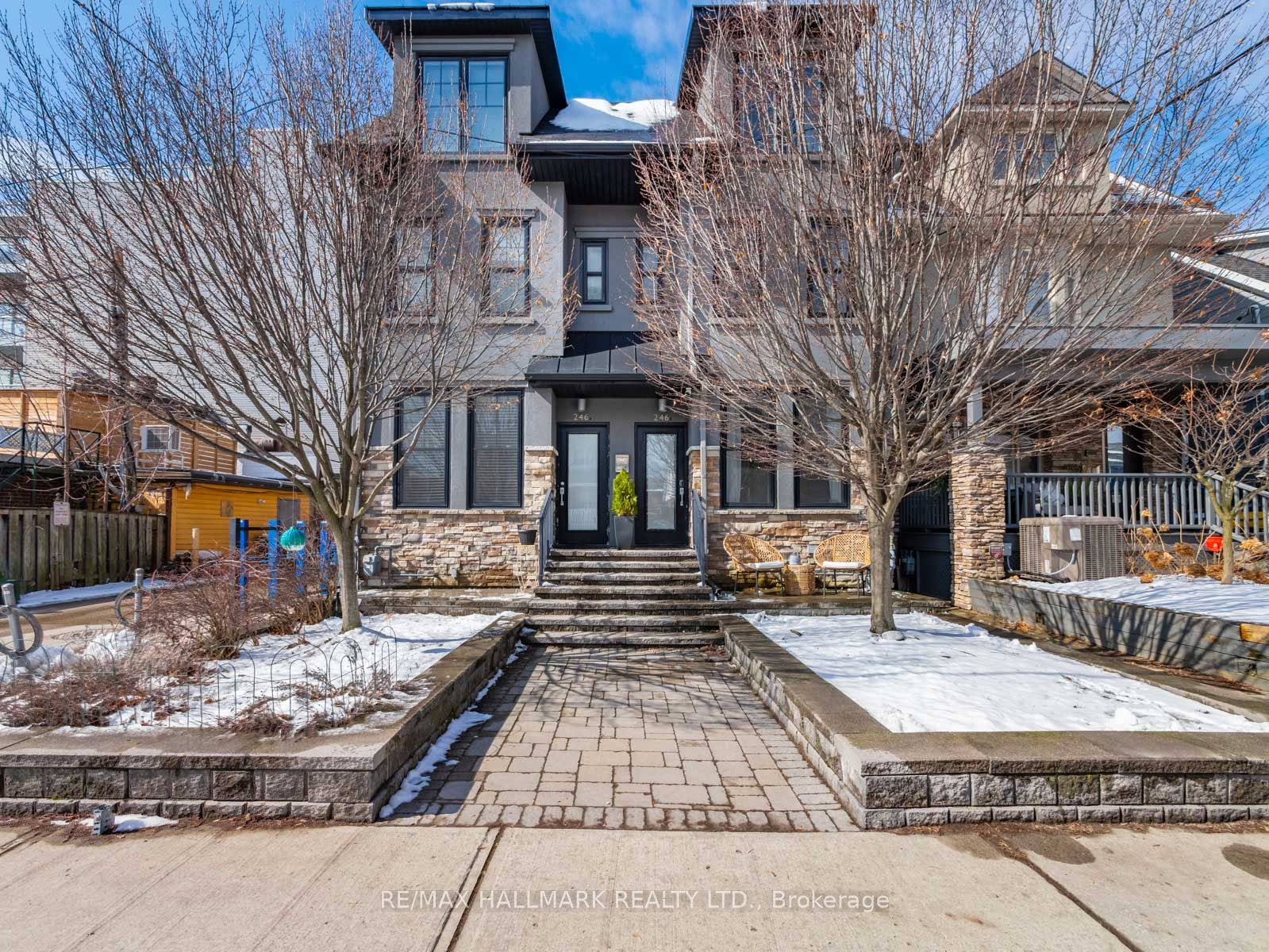 246B Scarborough Road, Toronto, ON, M4E 3M8