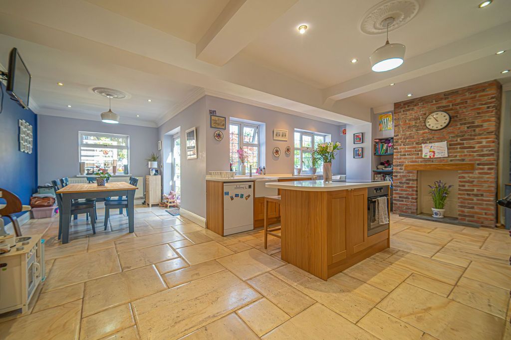 Additional image 2 of 4 bed detached house for saleRisca Road, Newport NP20