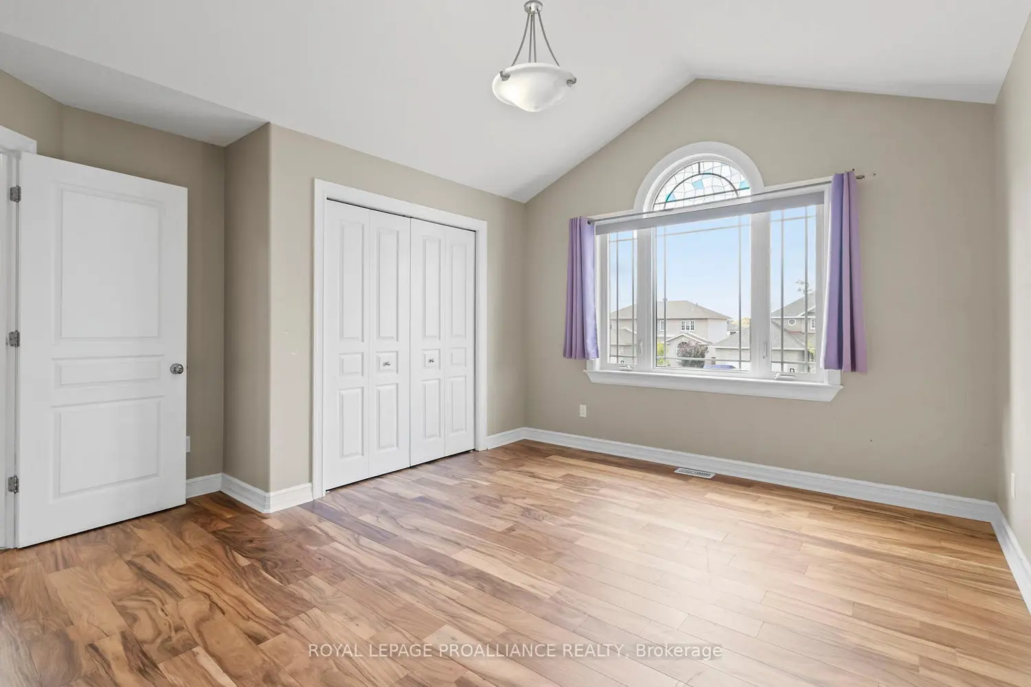 Additional image 12 of 1009 Crestwood Drive