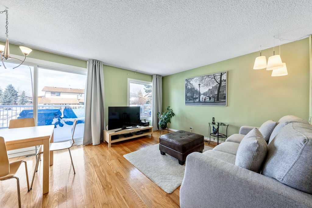 Additional image 4 of 50 Cedarwood Rise SW, Calgary, AB, T2W3H9