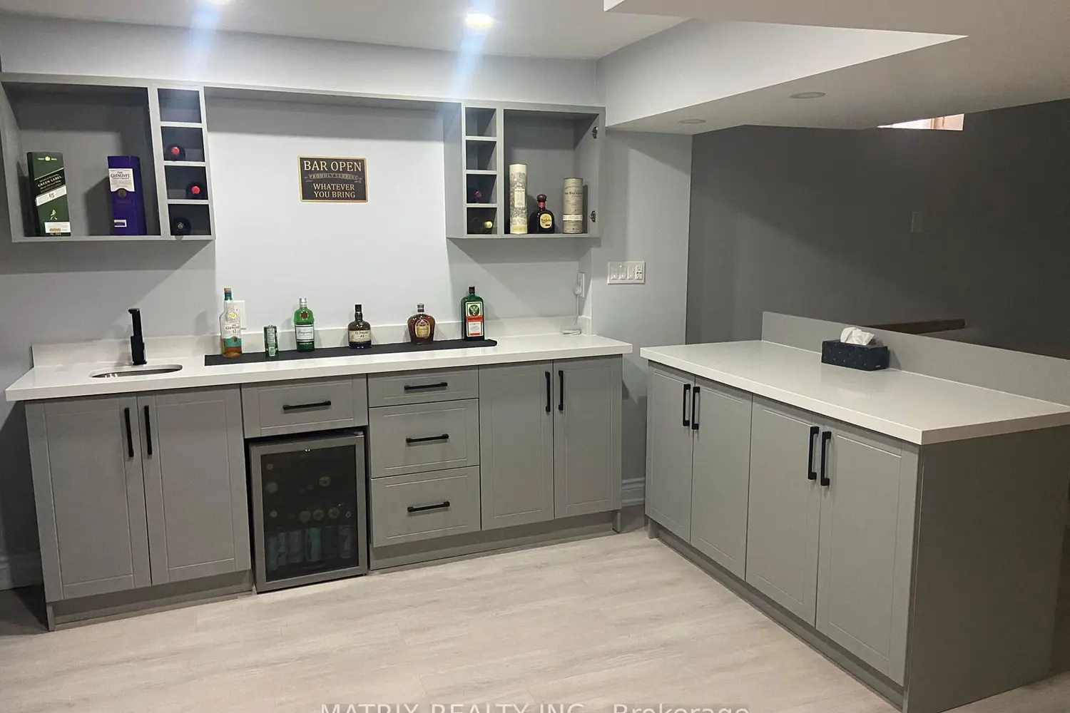 Additional image 20 of 69 Ken Laushway Avenue