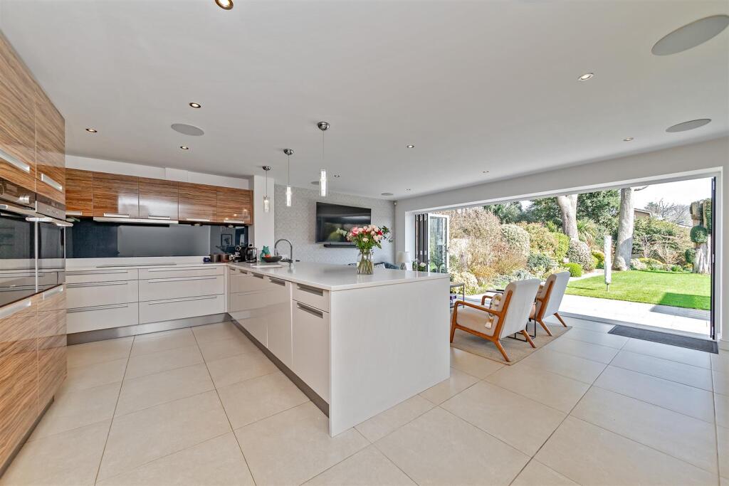 Additional image 3 of Sunderland Avenue, St. Albans