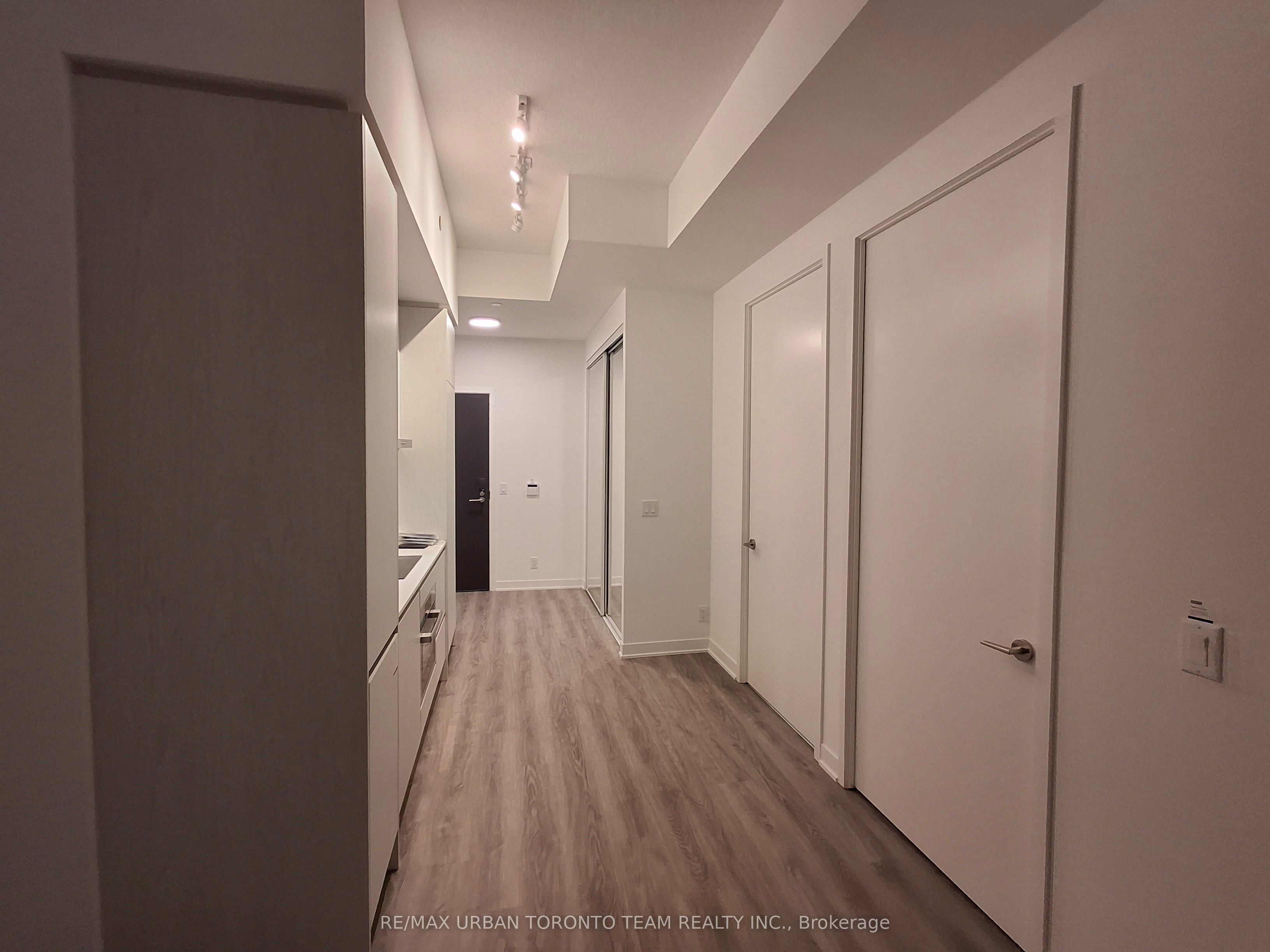 Additional image 3 of 518-180 Front Street E, Toronto, ON, M5A 0K9