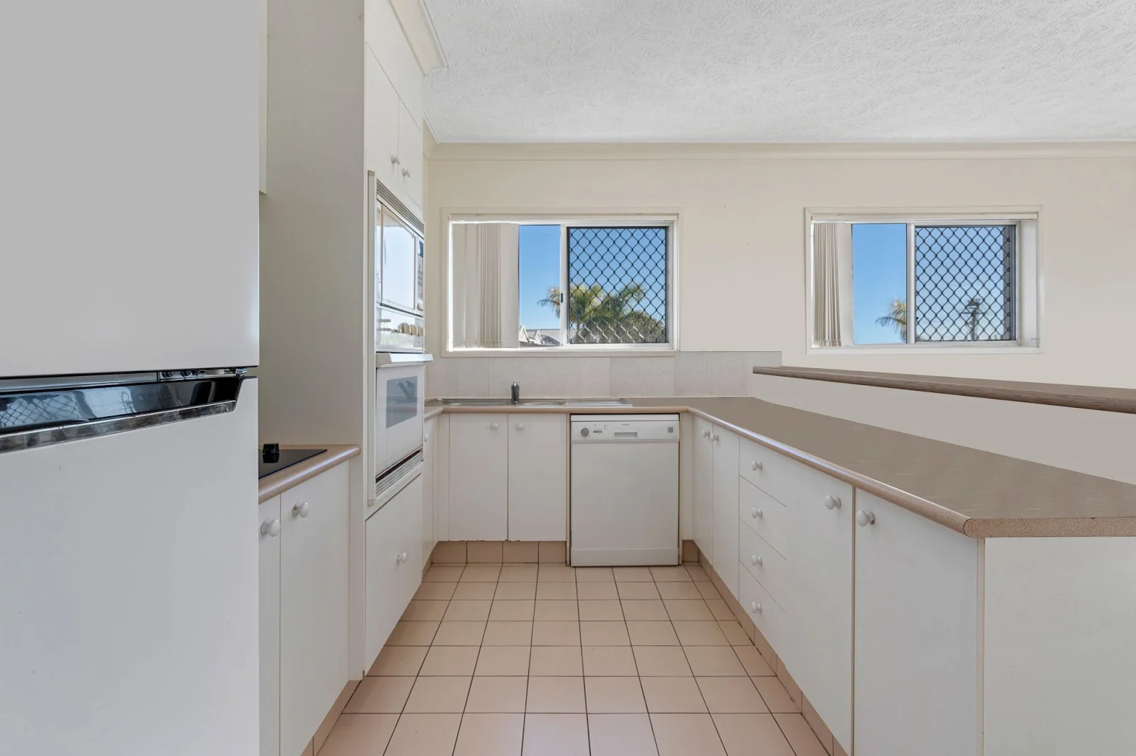 Additional image 8 of 41/12 Whiting Street, Labrador QLD 4215