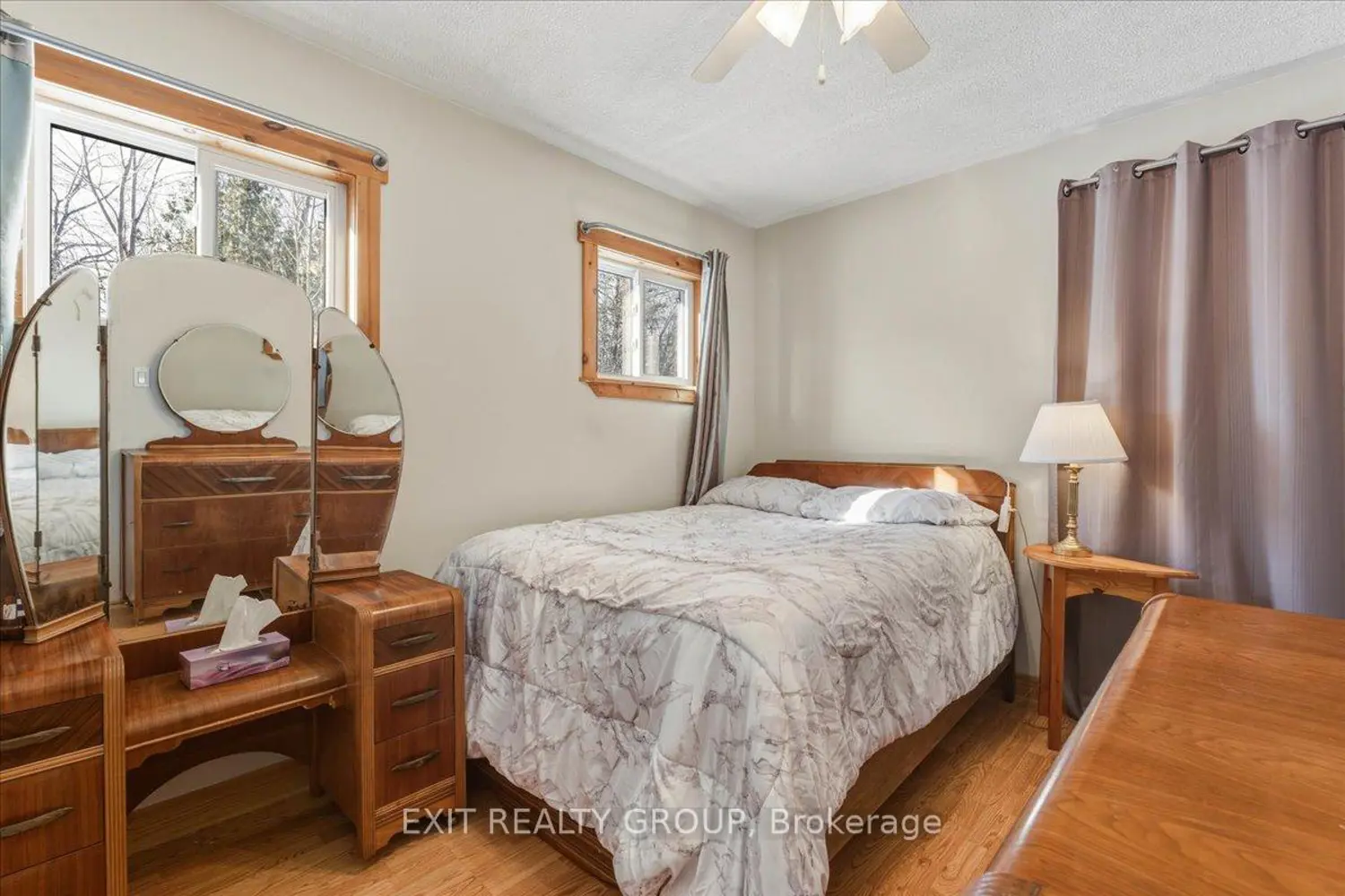 Additional image 14 of 33 Willow Point Road