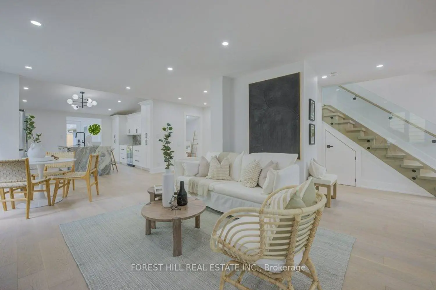 Additional image 7 of 4392 Ontario Street