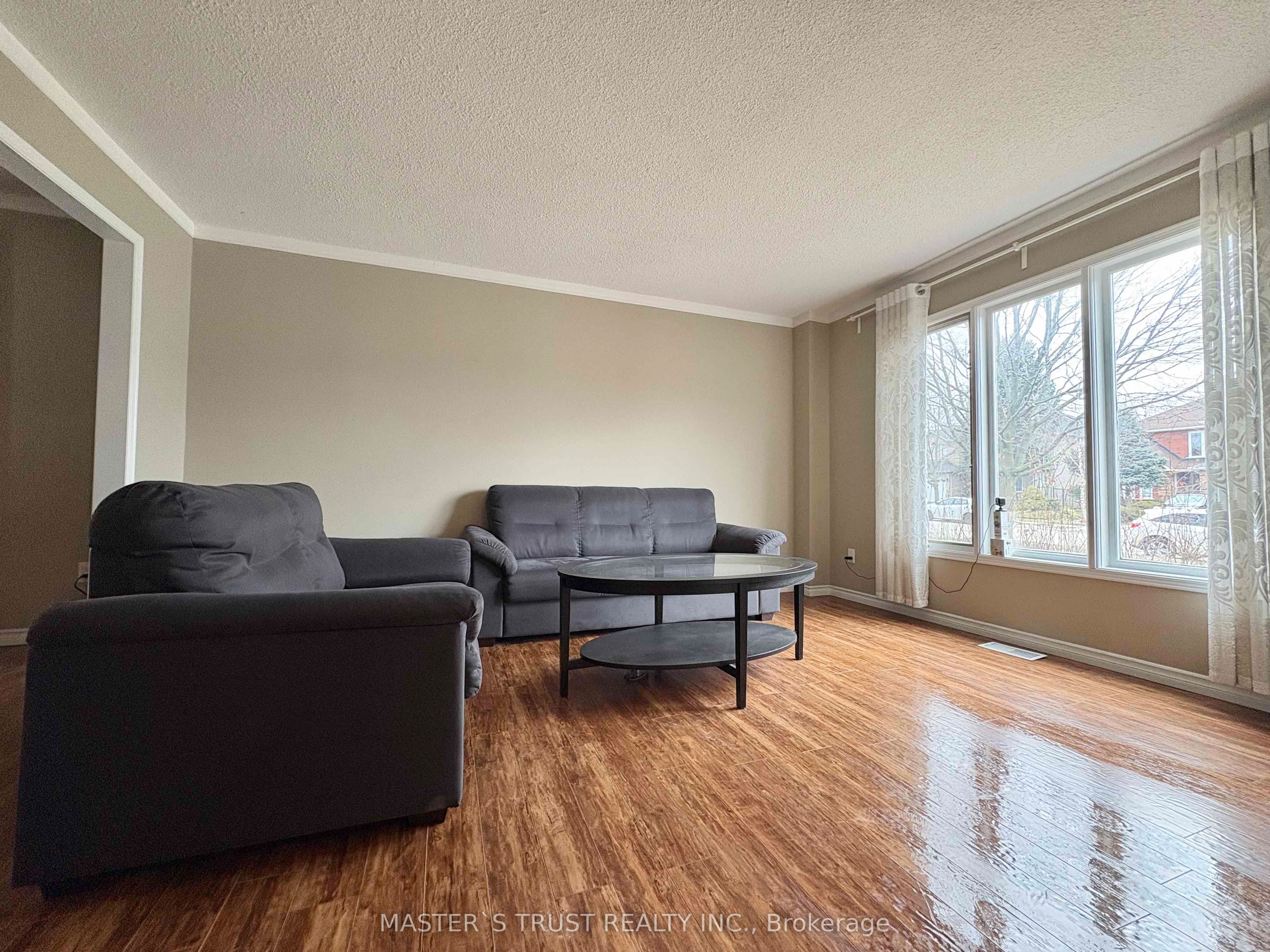 Additional image 4 of 138 Huntingwood Avenue, Hamilton, ON, L9H 6X7