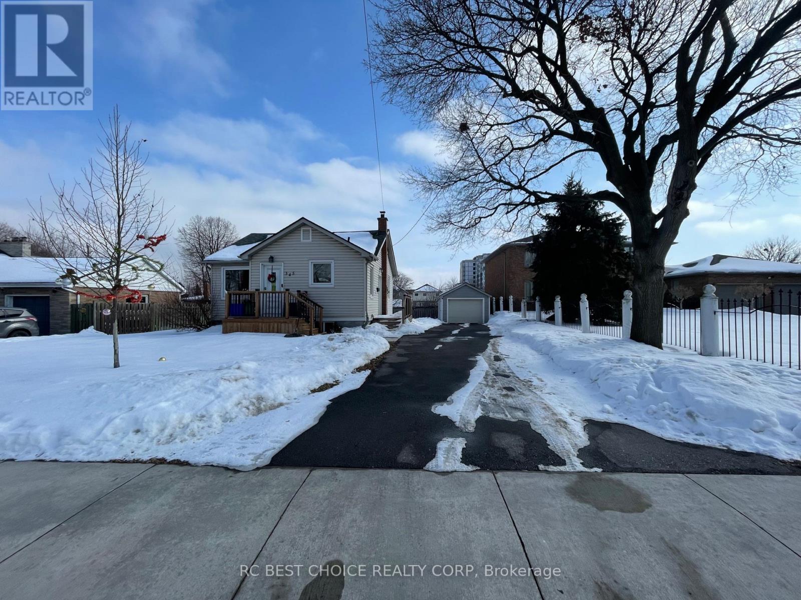 345 Hawkridge Avenue, Hamilton, ON, L9C3L3
