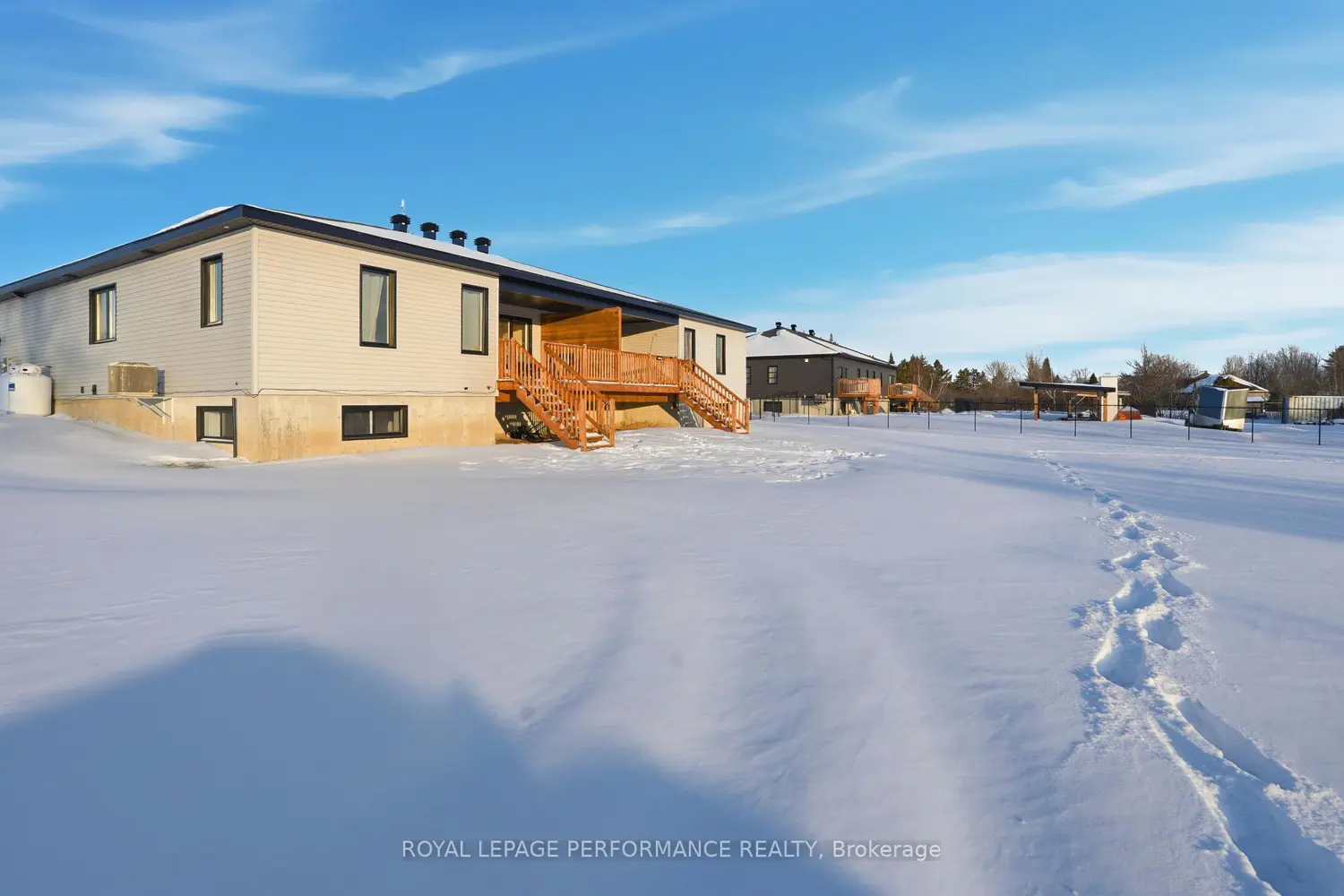 Additional image 11 of 3676-3678 Front Road