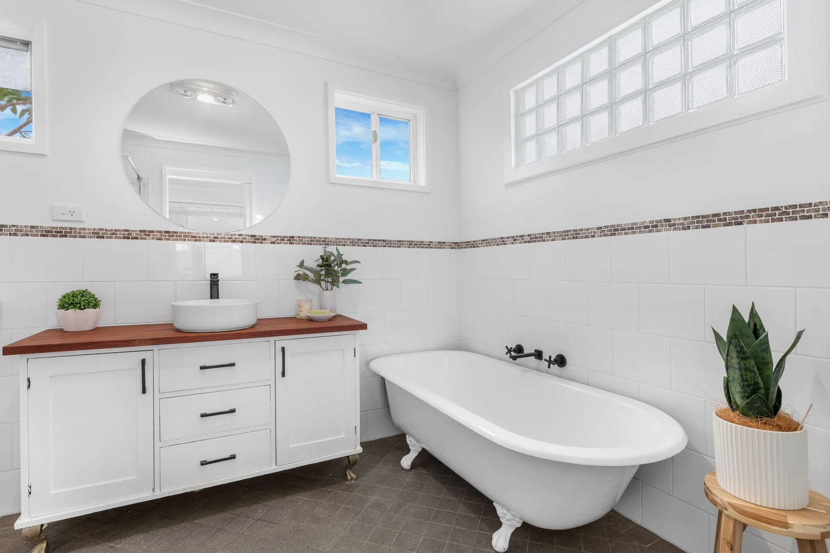 Additional image 11 of 87 Macquarie Road, Fennell Bay NSW 2283