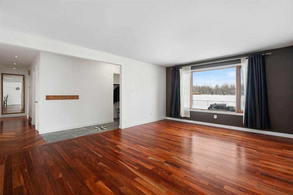 Additional image 5 of 232 Silverview Way NW, Calgary, AB, T3B 3K3