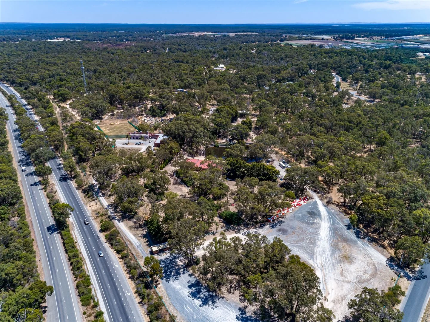 Additional image 61 of 414 Karoborup Road, Carabooda WA 6033