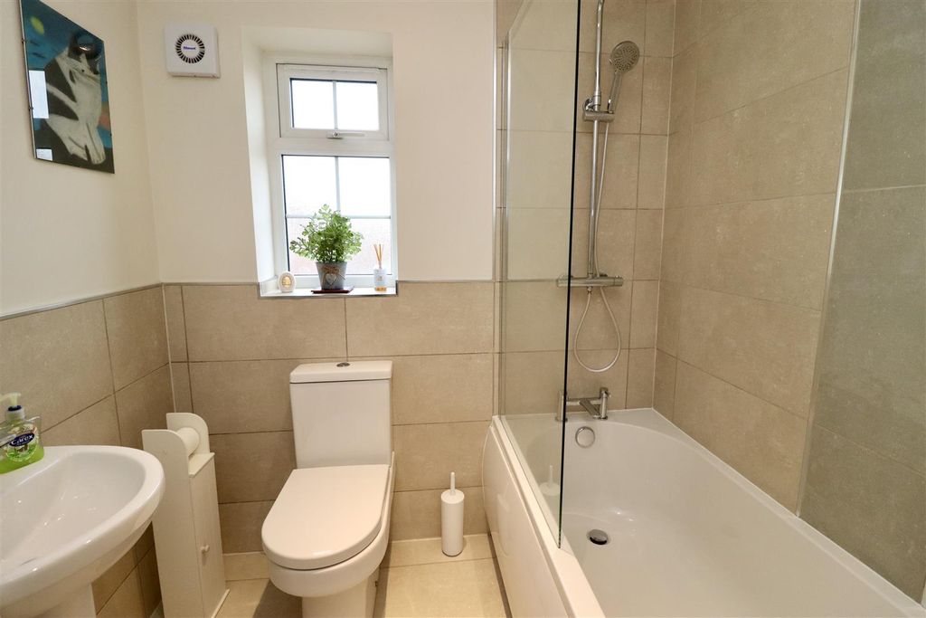Additional image 11 of 4 bed detached house for saleHoughton Close, Market Weighton, York YO43