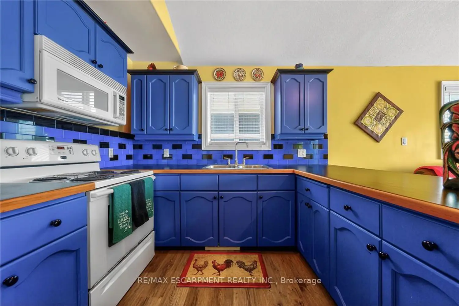 Additional image 18 of 751 Lakeshore Road