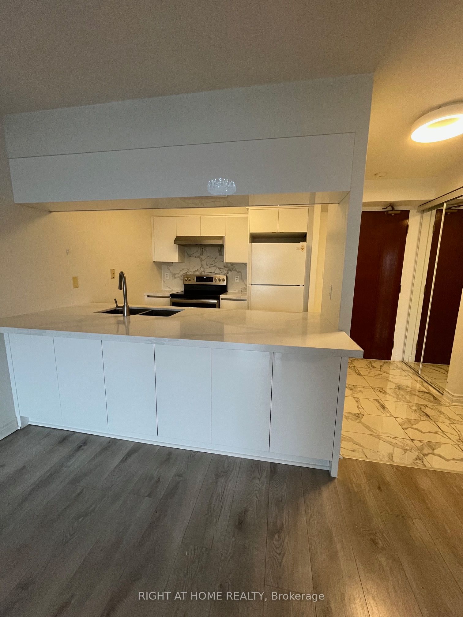 Additional image 3 of 1206-28 Empress Avenue, Toronto, ON, M2N 6Z7