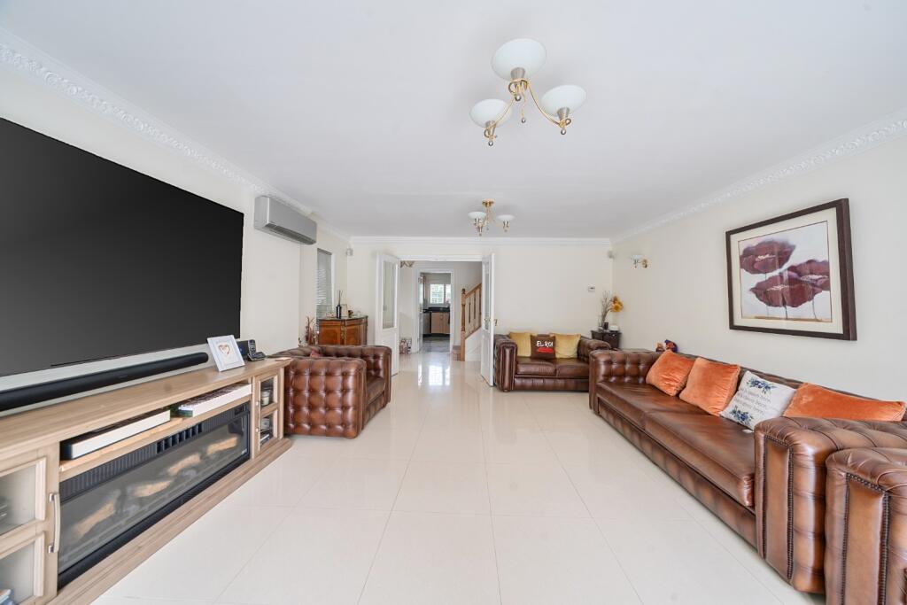 Additional image 10 of Charmouth Road, St. Albans, Hertfordshire, AL1