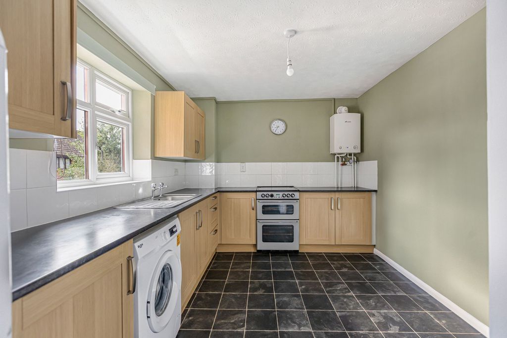 Additional image 2 of 2 bed flat for saleOrmond Road, Wantage OX12