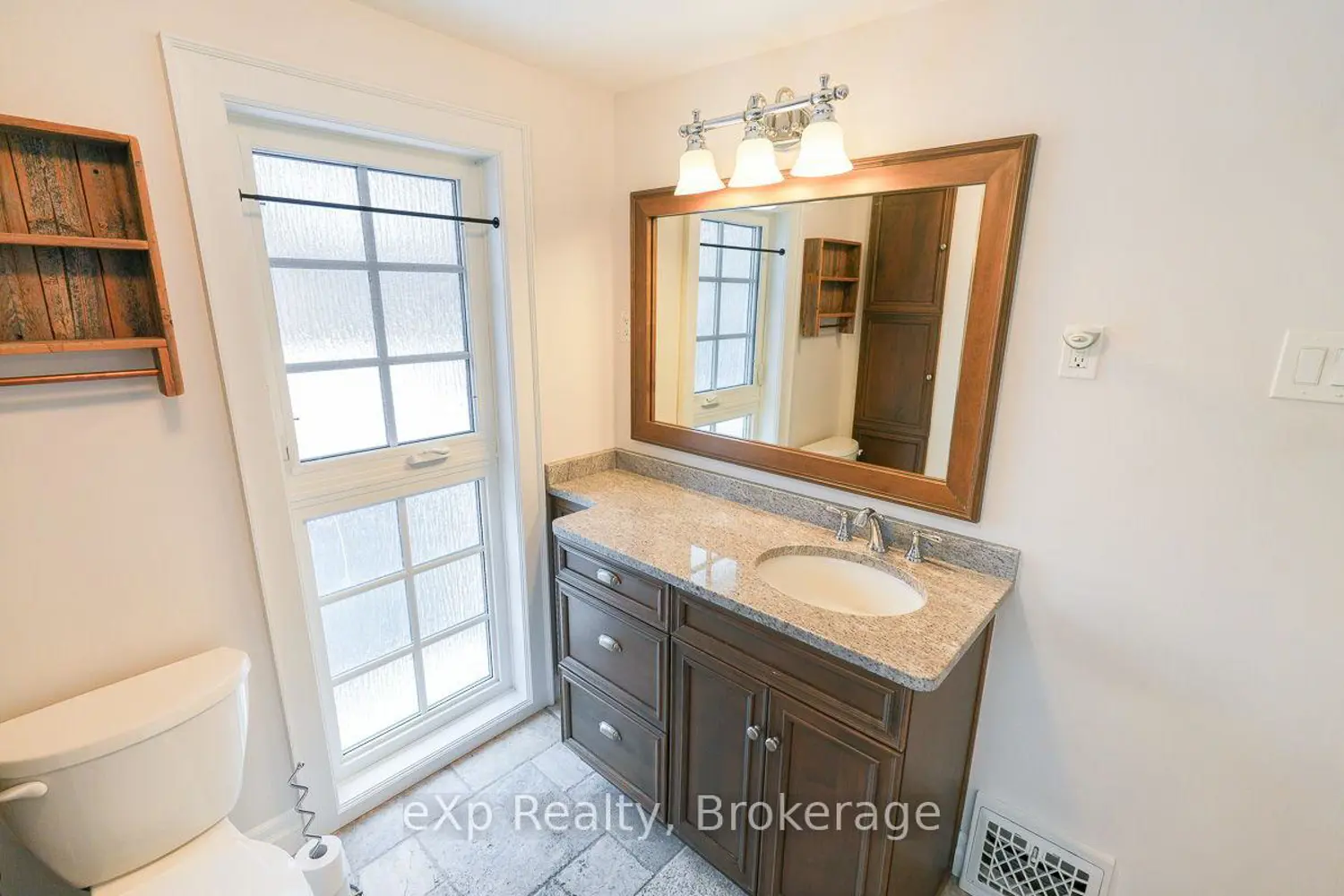 Additional image 10 of 1144 4Th Avenue W