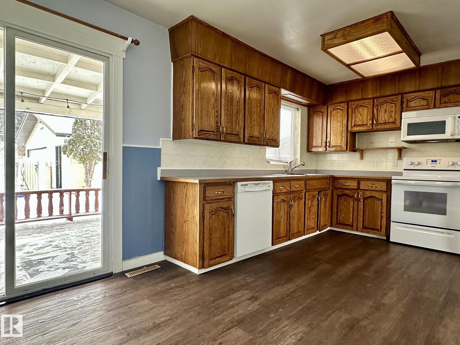Additional image 4 of 13320 131a Avenue NW, Edmonton, AB, T5L3P2