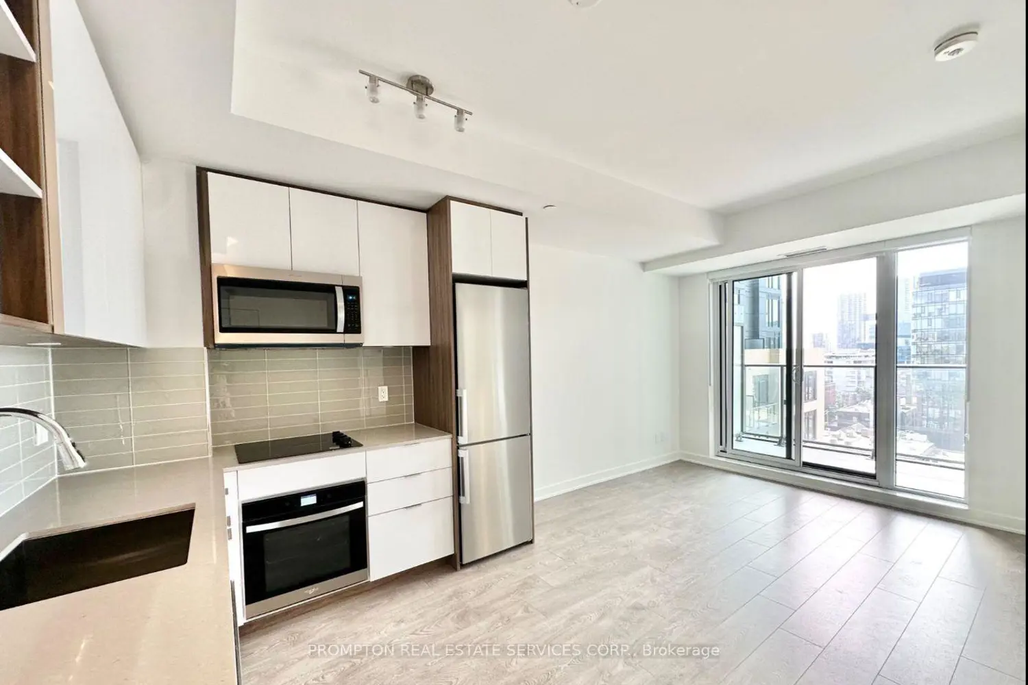 Additional image 2 of 543 Richmond Street 1116