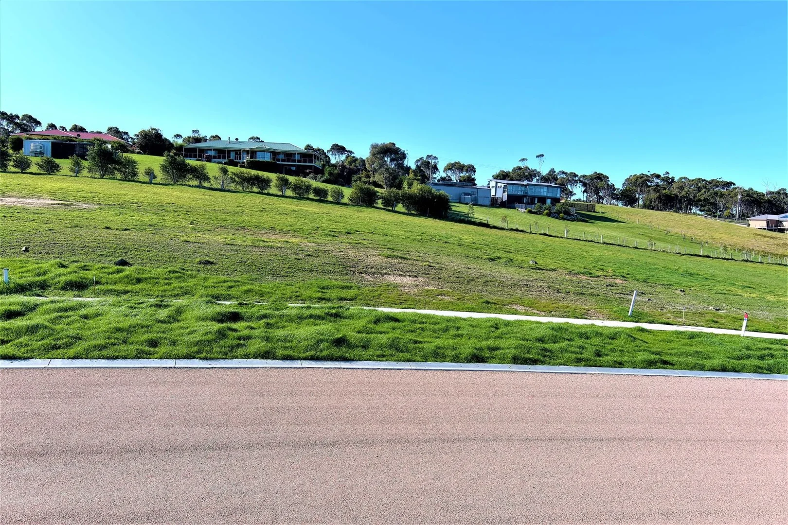 Additional image 3 of 32 Lawson Drive, Lakes Entrance VIC 3909