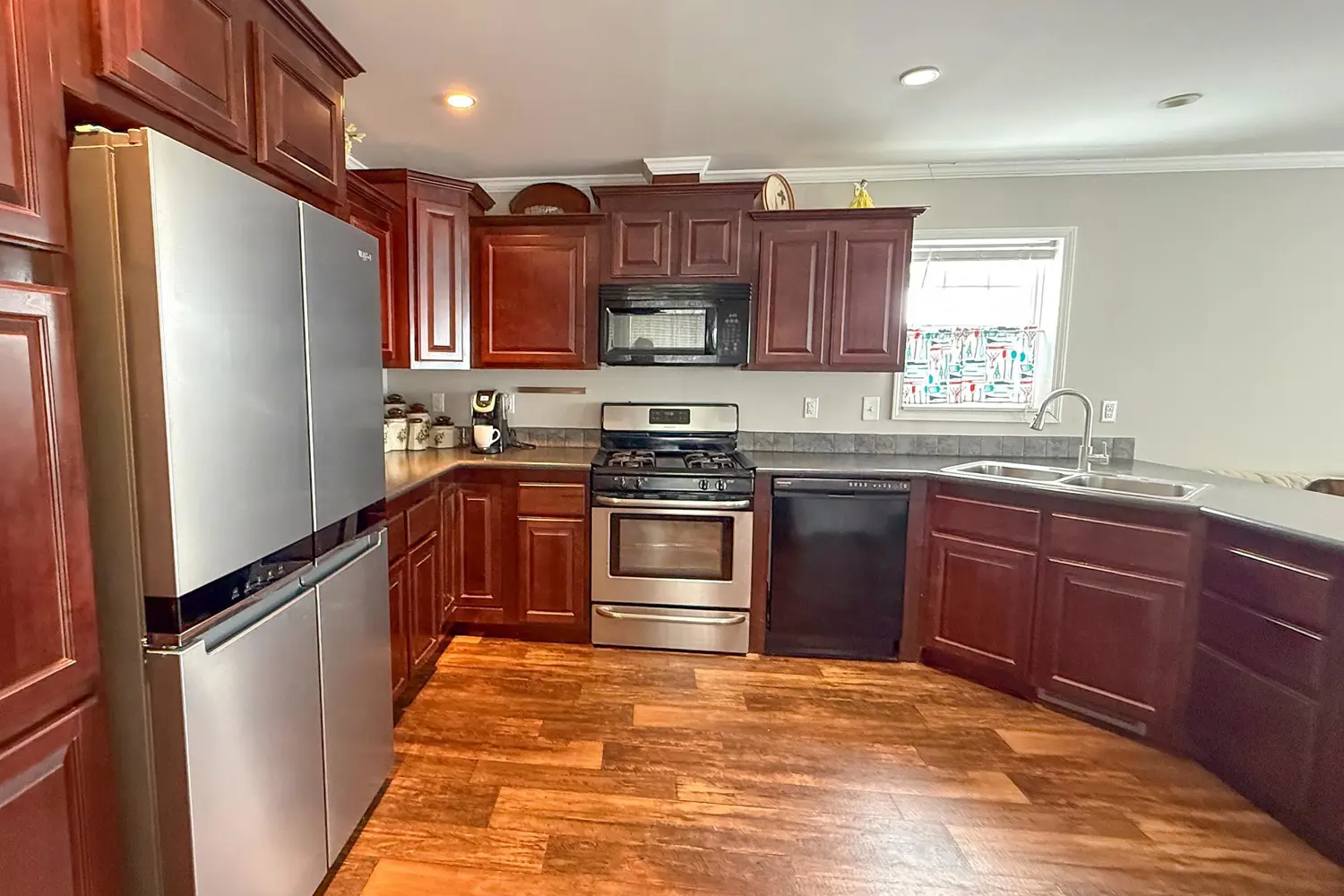 Additional image 8 of 13 Sutton Drive