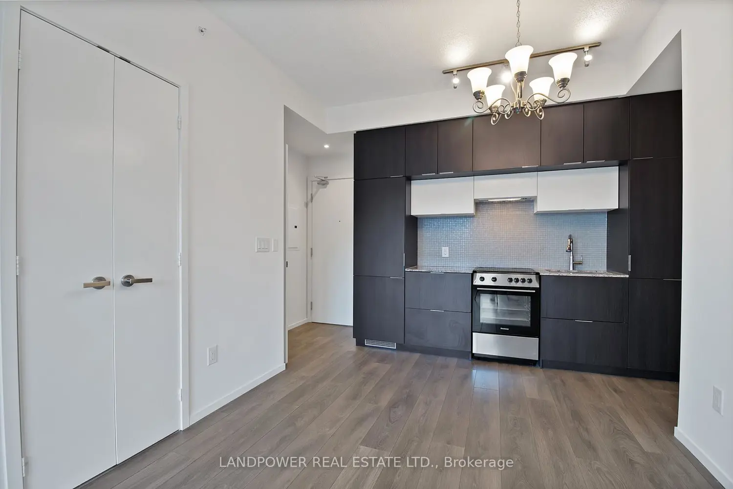 Additional image 8 of 159 Dundas Street 1107