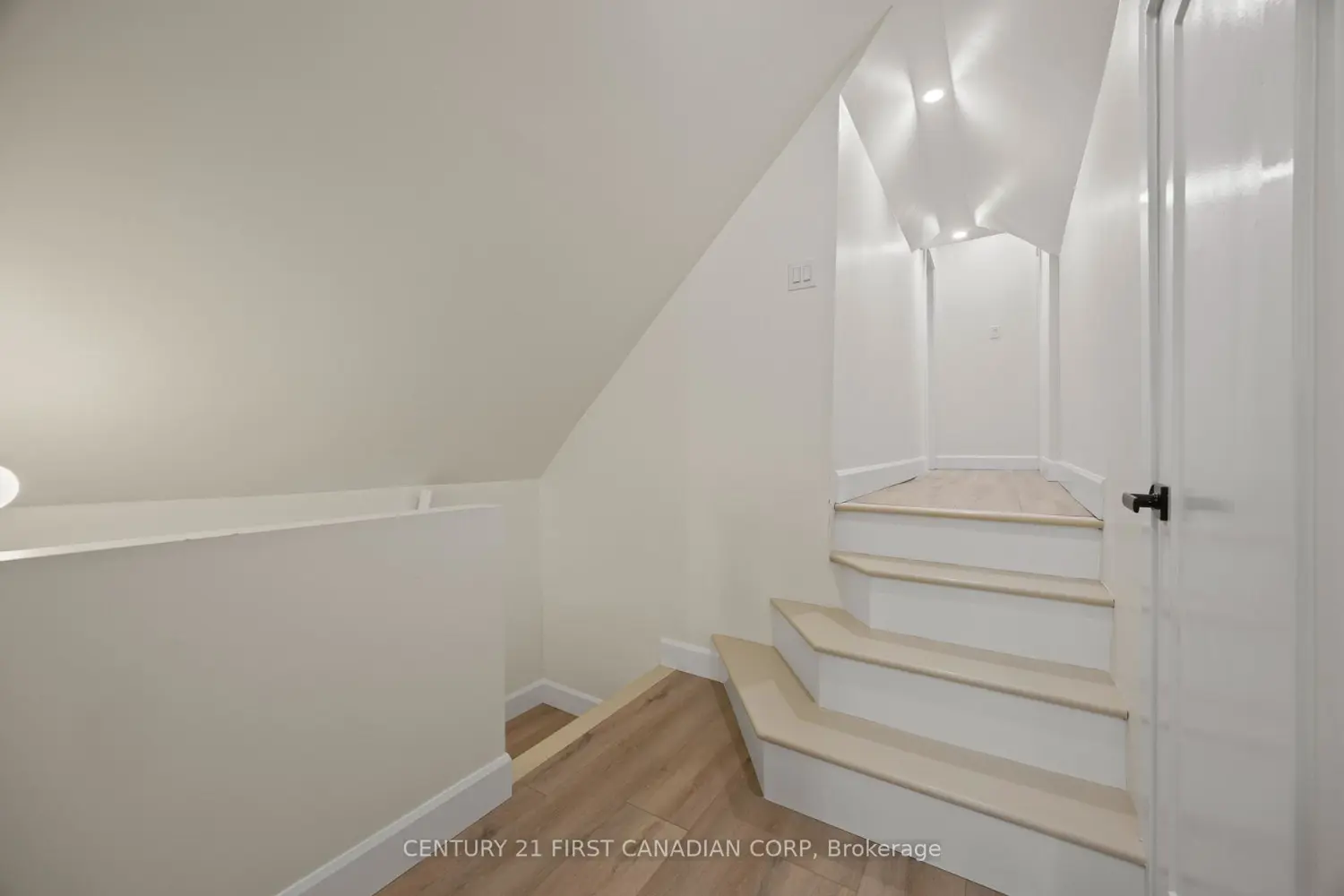 Additional image 14 of 14 Euclid Avenue