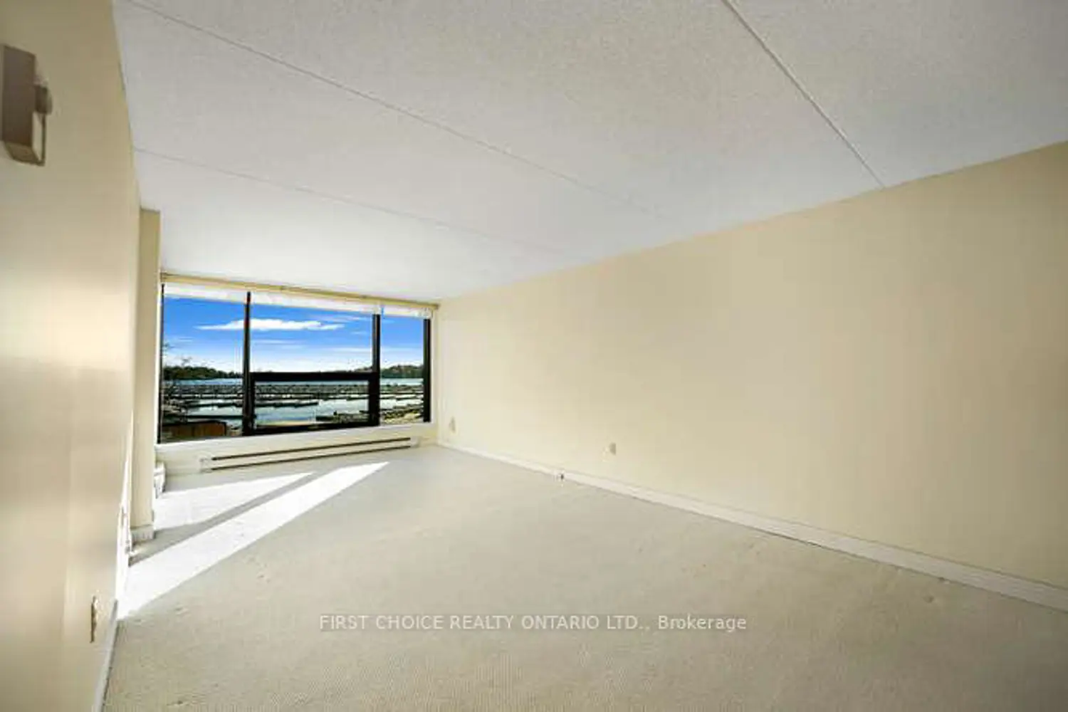 Additional image 14 of 50 Market St Street 203