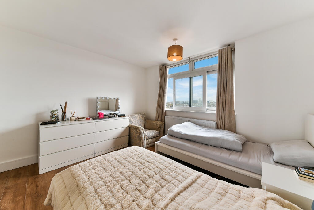 Additional image 5 of 2 Bed Flat, Campden Hill Towers, W11, N1 7GU