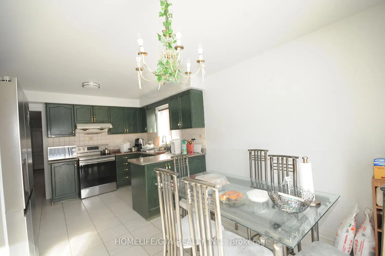 Additional image 3 of 18 Velvet Grass Lane