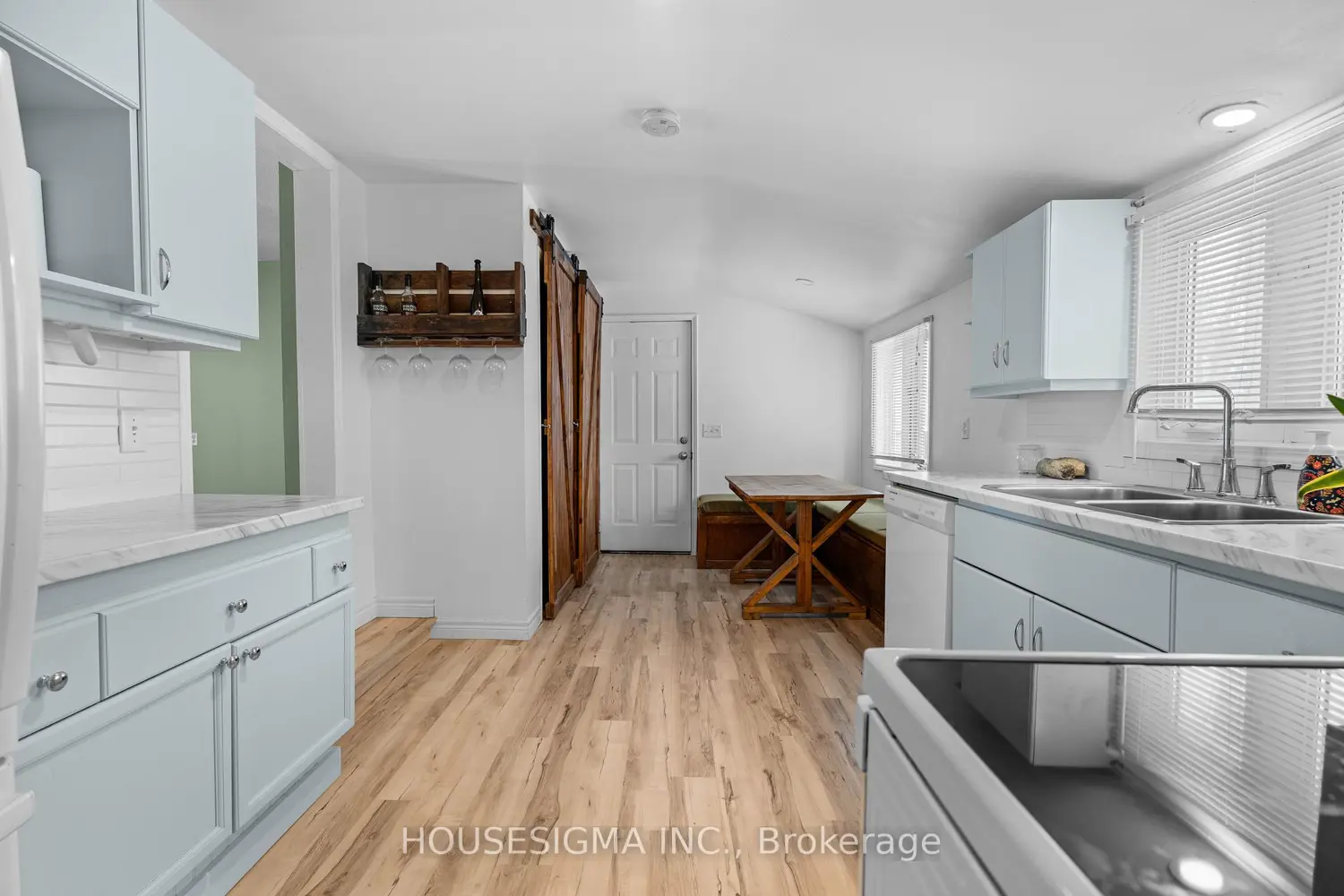 Additional image 10 of 16 Centre Street