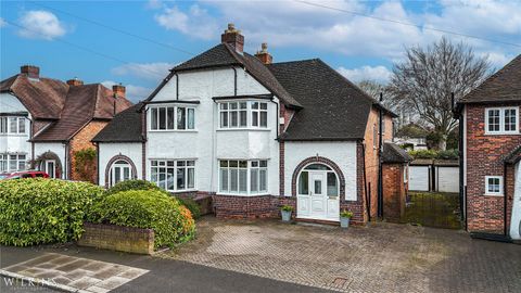 Green Lanes, Wylde Green, Sutton Coldfield, West Midlands B73