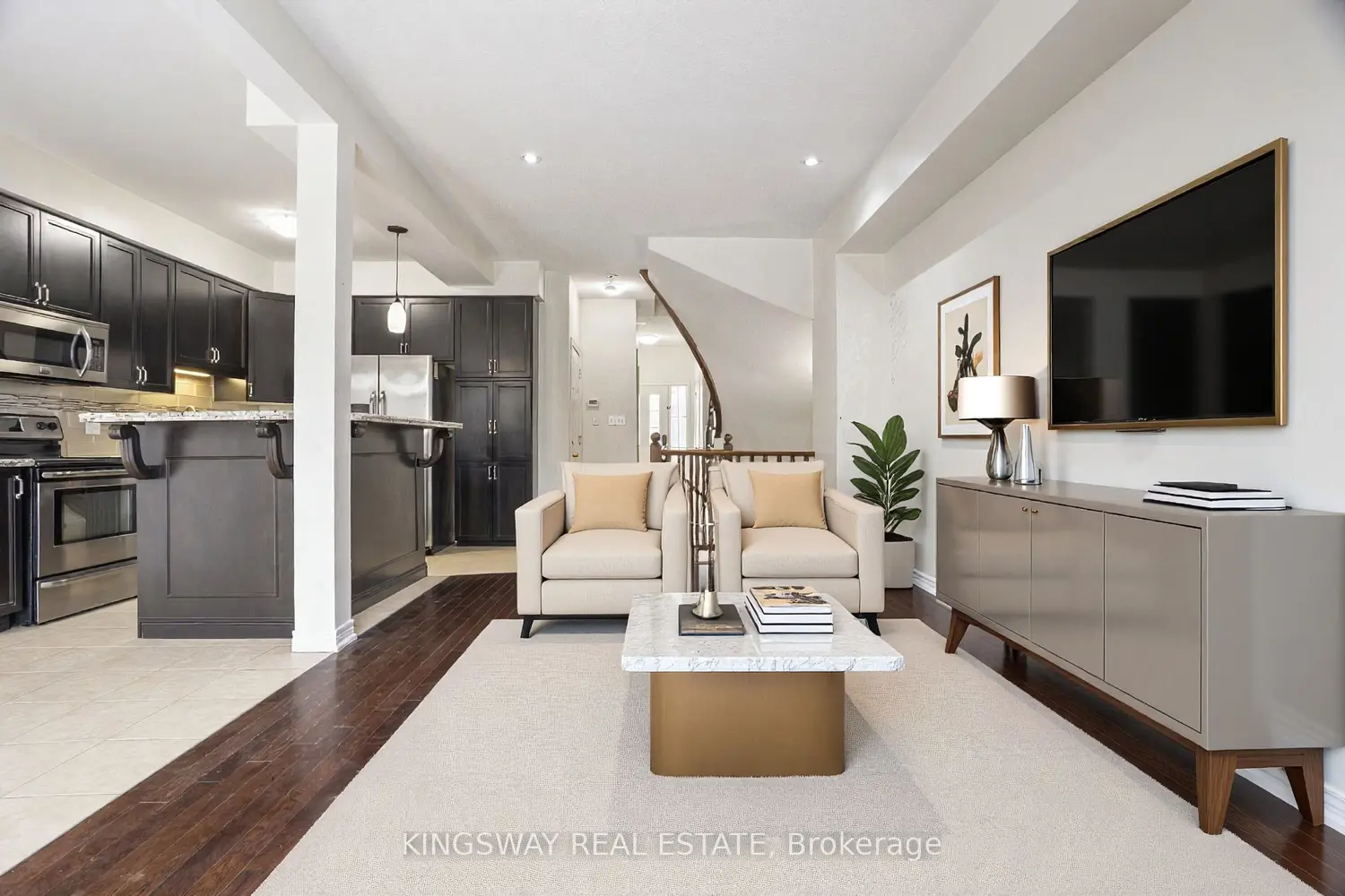 Additional image 18 of 11 Marina Point Crescent