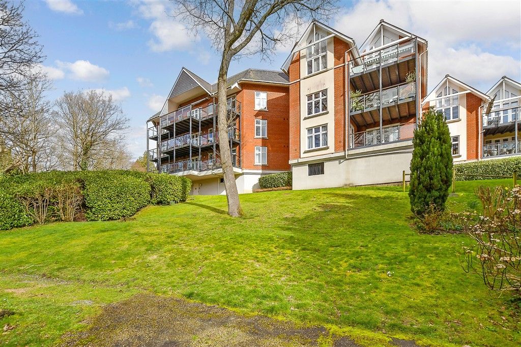 Additional image 13 of 3 bed flat for saleWarberry Park Gardens, Tunbridge Wells, Kent TN4