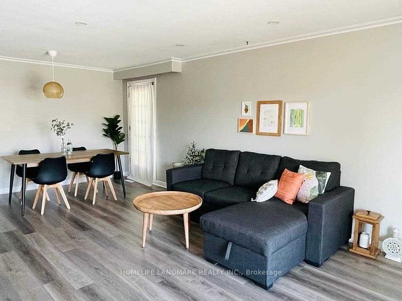 Additional image 3 of 9 Terra Cotta Crescent E, Brampton, ON, L6W 1B9