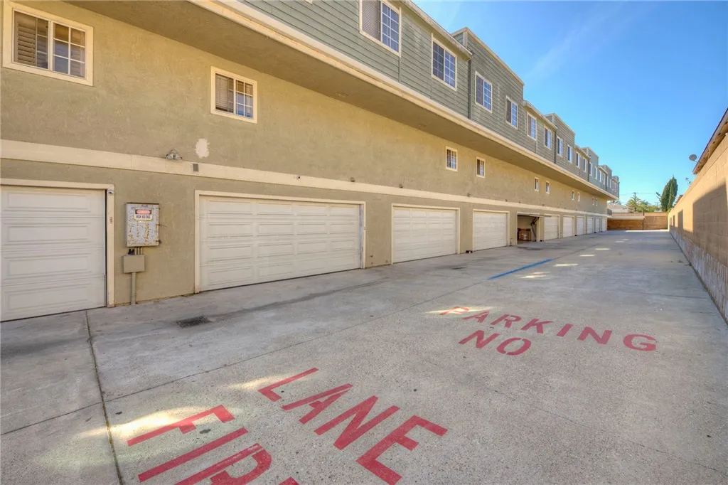 Additional image 33 of 16331 Cornuta Avenue Unit E, Bellflower, CA 90706