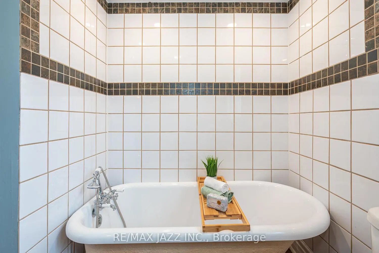 Additional image 14 of 48 Johnstone Lane