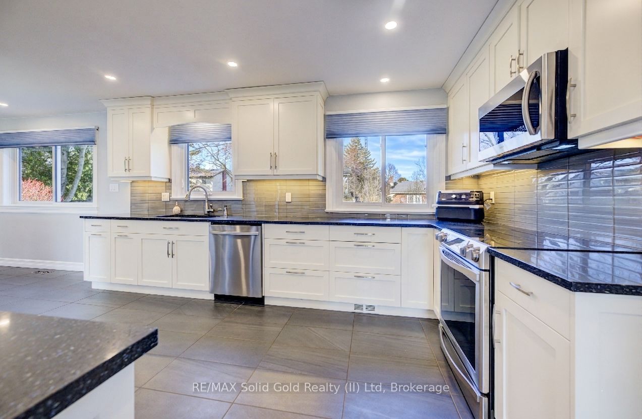 63 Kingston Crescent, Kitchener, ON, N2B 2T6