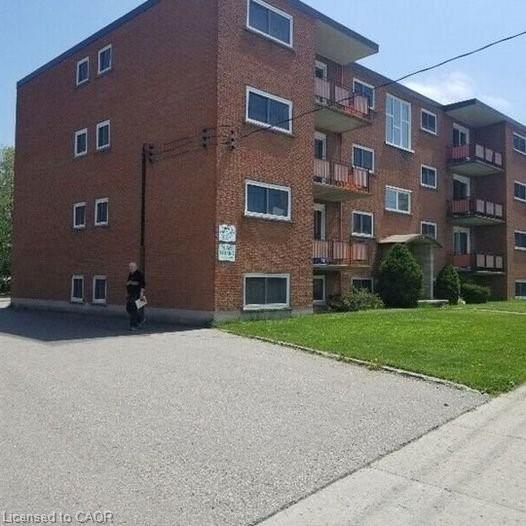 11-12 Westmount Road W, Kitchener, ON, N2M 1R5