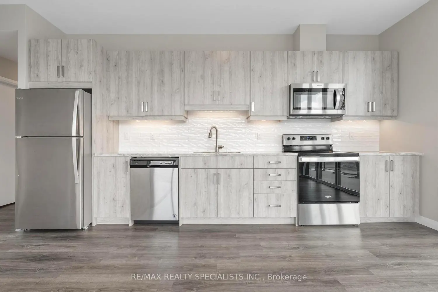 Additional image 5 of 60 Charles St W Street 308