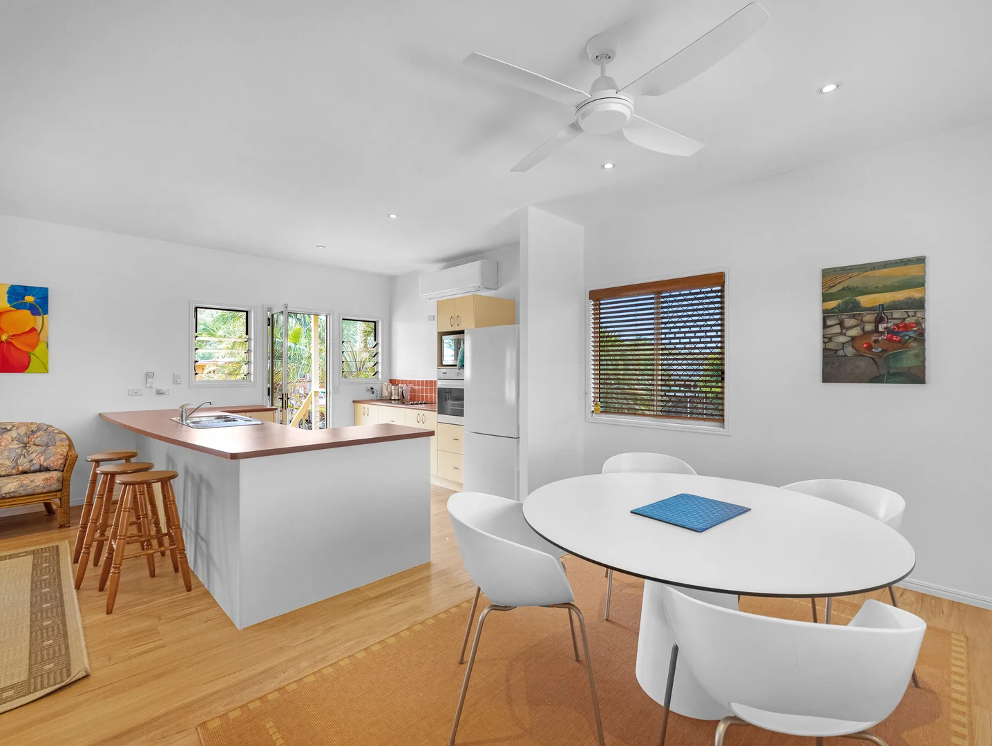 Additional image 32 of 506 Esplanade, Urangan QLD 4655