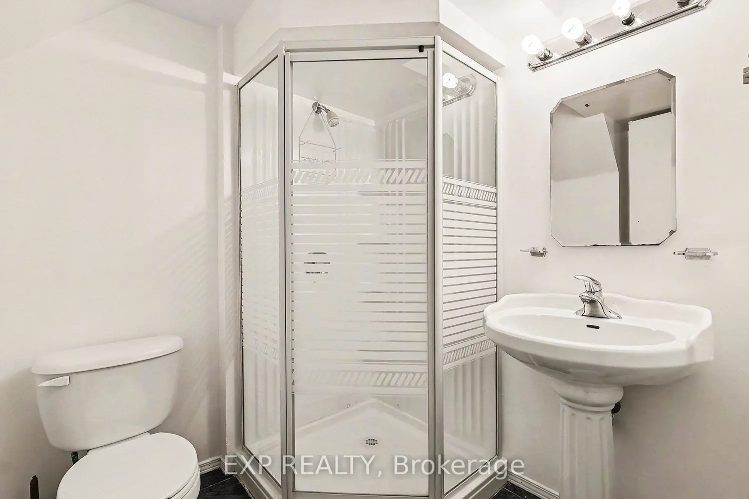 Additional image 18 of 15 Wedgewood Crescent
